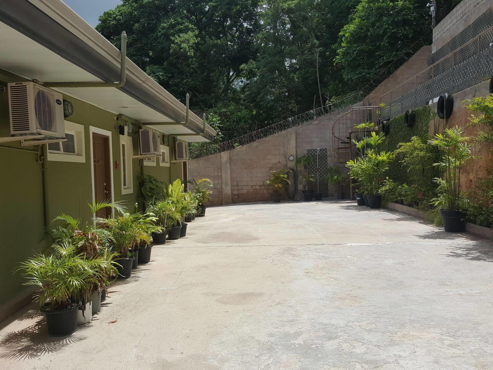 Savannah Maison Guest House Port of Spain Екстериор снимка